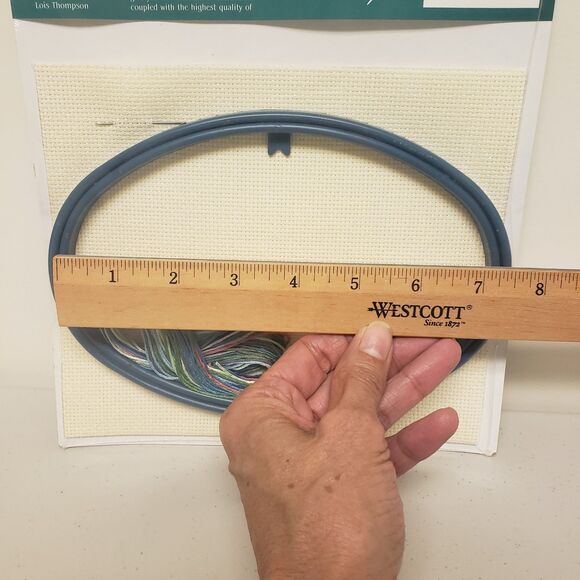 Cross stitch kit Hummingbird Oval Framing Hoop SEALED New - Picture 6 of 12